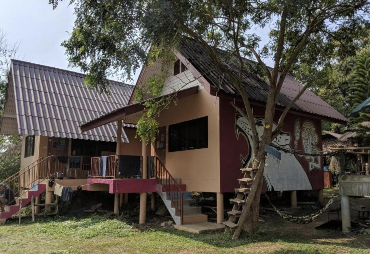 Pai River Jam Hostel & Campground Пай Екстериор снимка