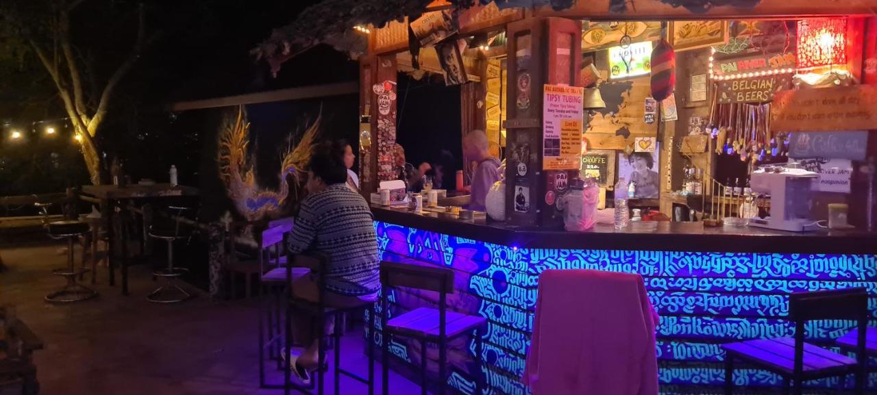 Pai River Jam Hostel & Campground Пай Екстериор снимка