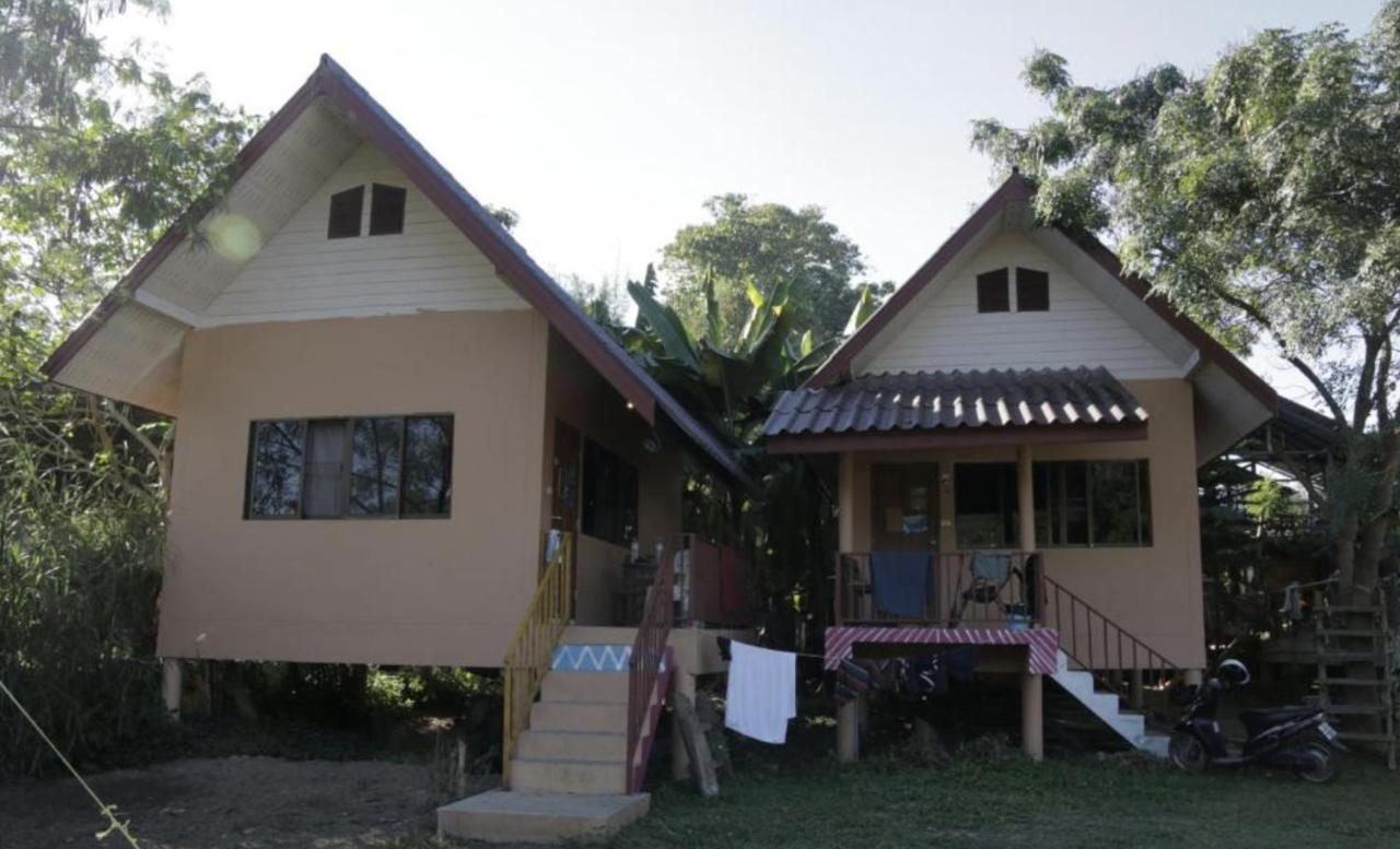 Pai River Jam Hostel & Campground Пай Екстериор снимка