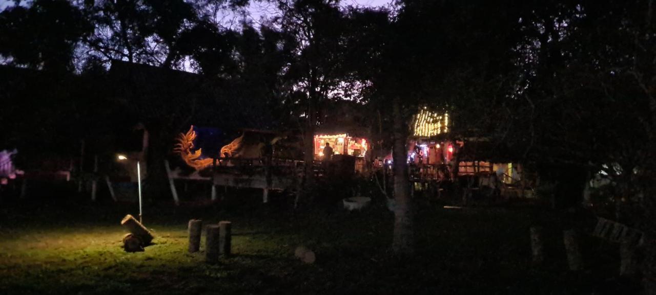 Pai River Jam Hostel & Campground Пай Екстериор снимка