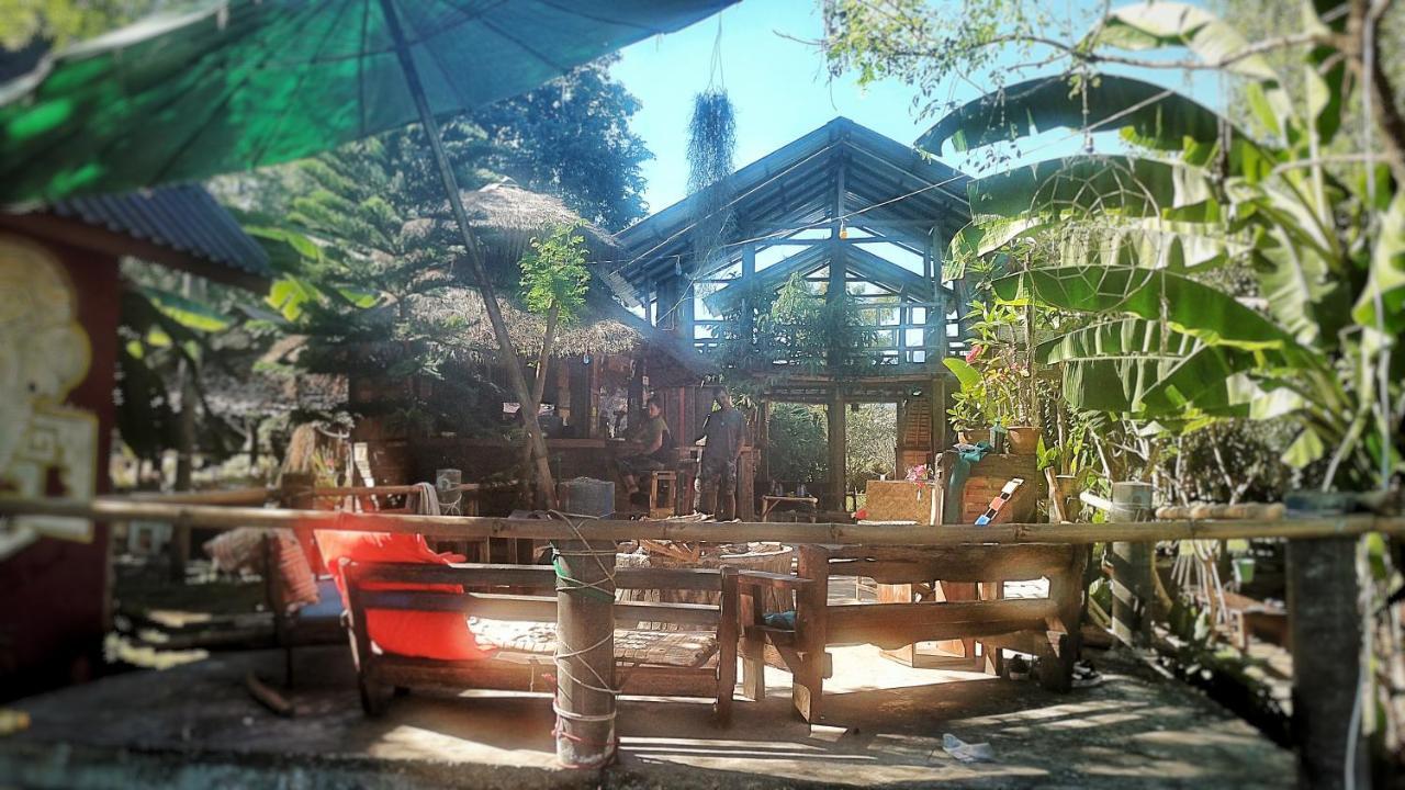 Pai River Jam Hostel & Campground Пай Екстериор снимка