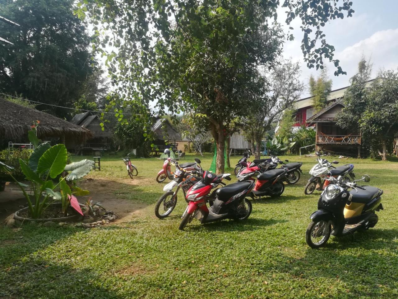 Pai River Jam Hostel & Campground Пай Екстериор снимка