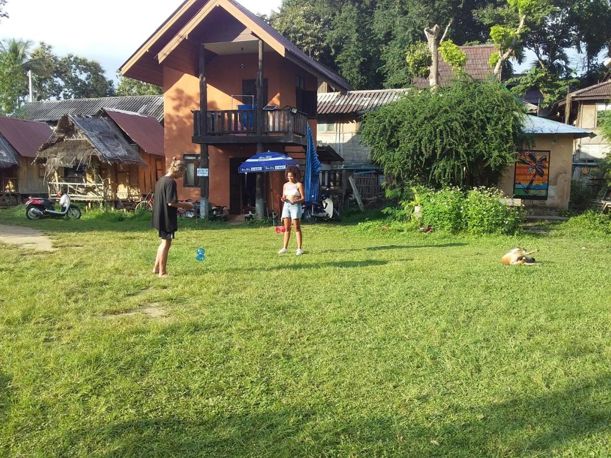 Pai River Jam Hostel & Campground Пай Екстериор снимка